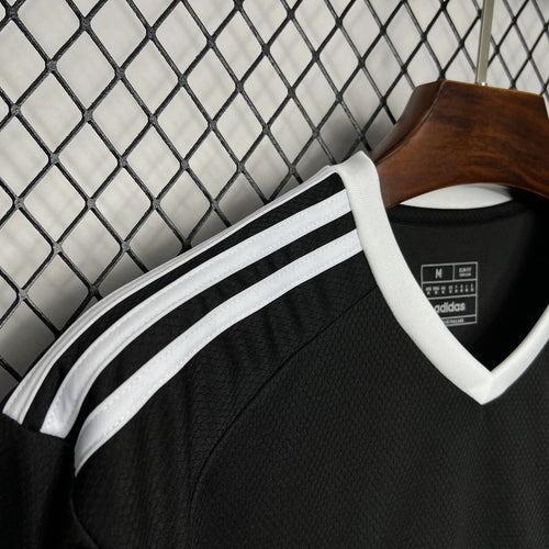 Maillot Real Madrid Concept "Black and White" 24/25