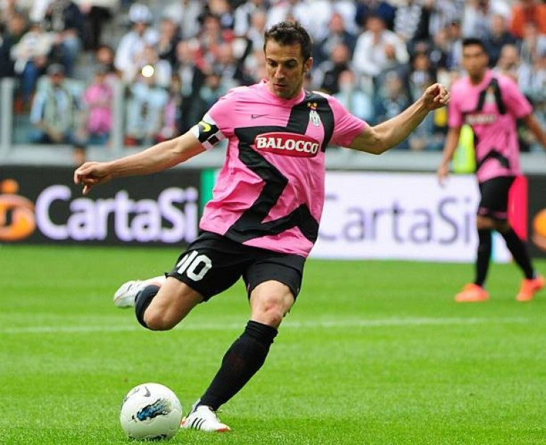 Juventus 2011-12 éxterieur